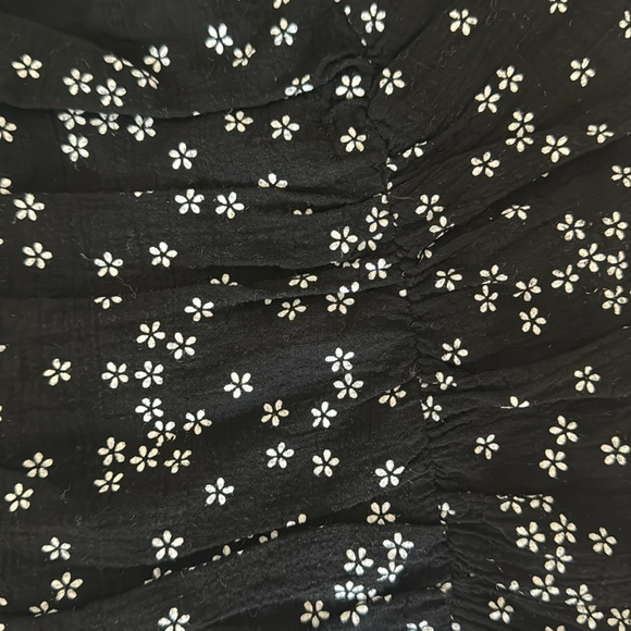 Rouched black and white floral dress - Picture 4 of 4